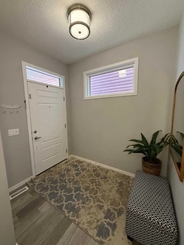 198 Howse Drive NE Calgary AB T3P 0V5