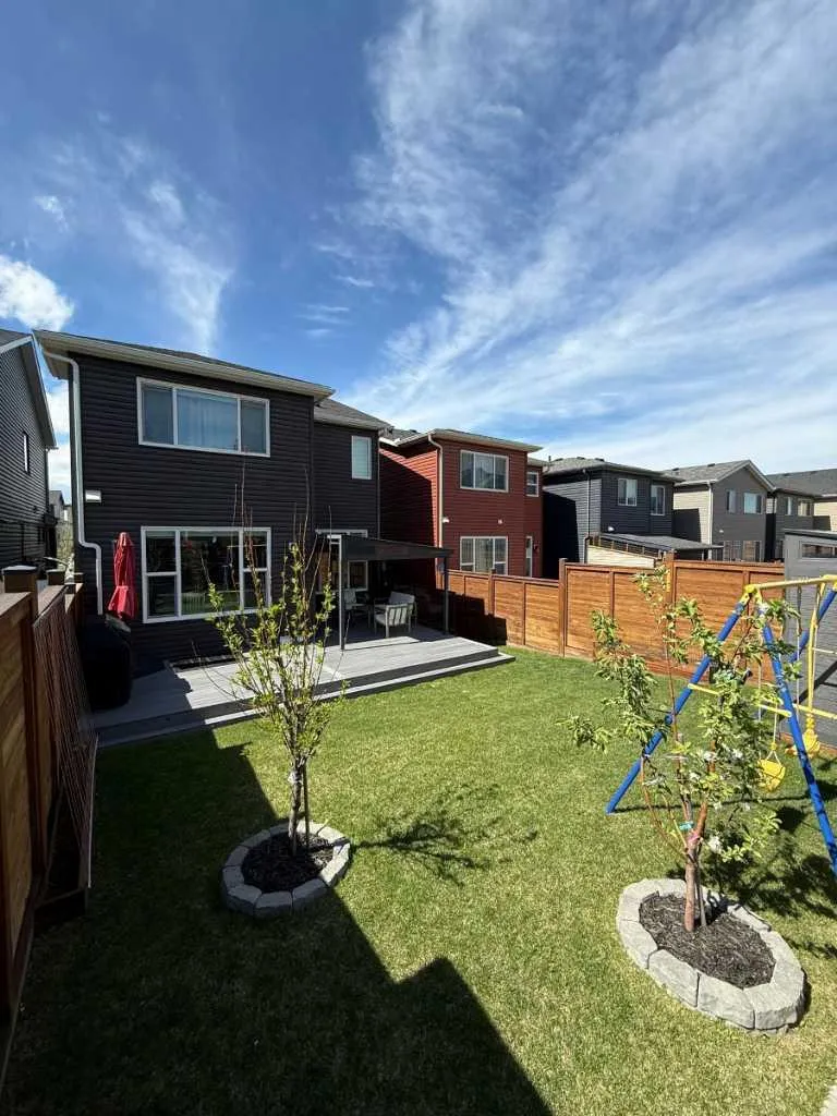 198 Howse Drive NE Calgary AB T3P 0V5