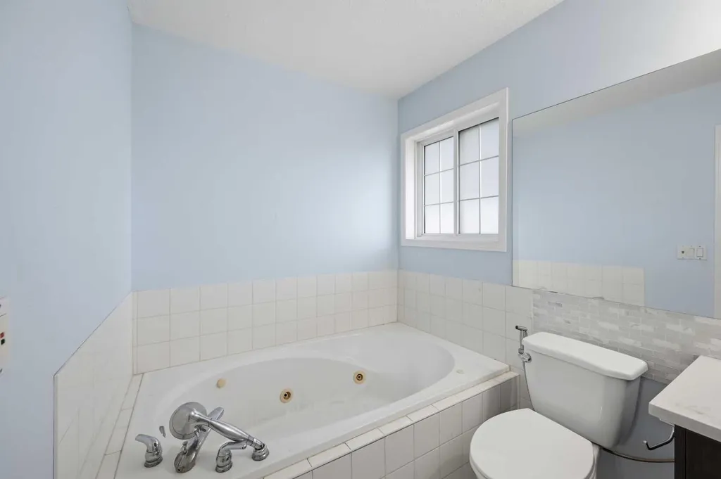 141 Tarawood Place NE Calgary AB T3J 5B4