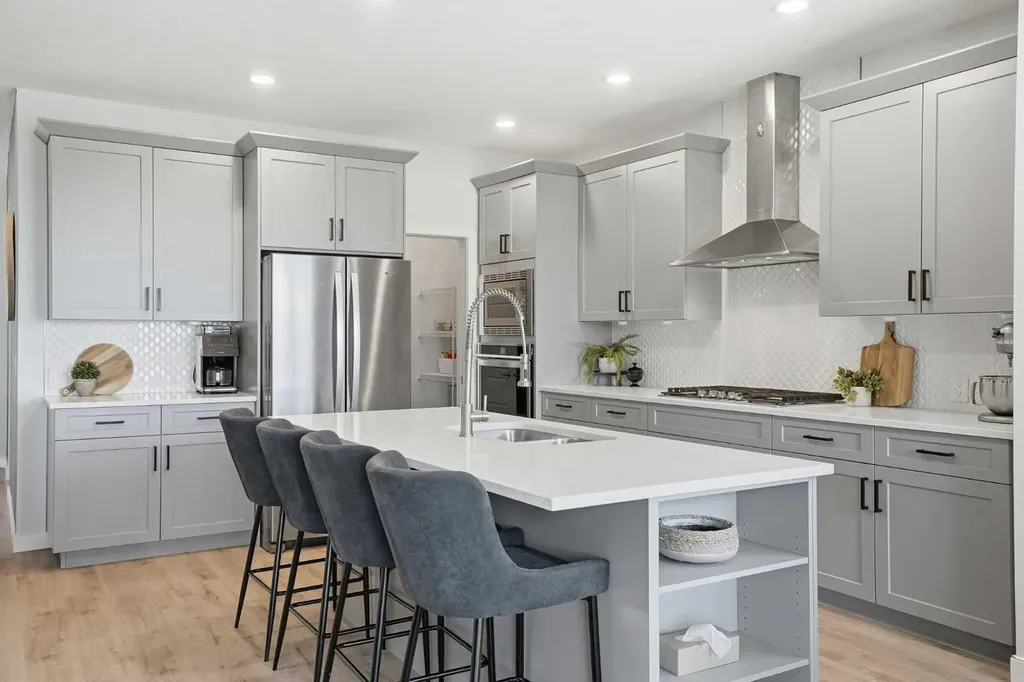 110 Drake Landing Gardens Okotoks AB T1S 0P9