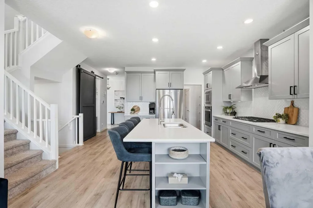 110 Drake Landing Gardens Okotoks AB T1S 0P9
