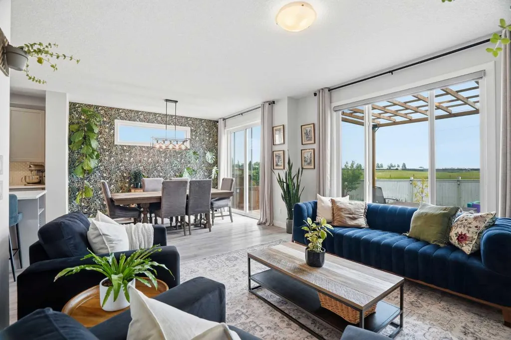 110 Drake Landing Gardens Okotoks AB T1S 0P9