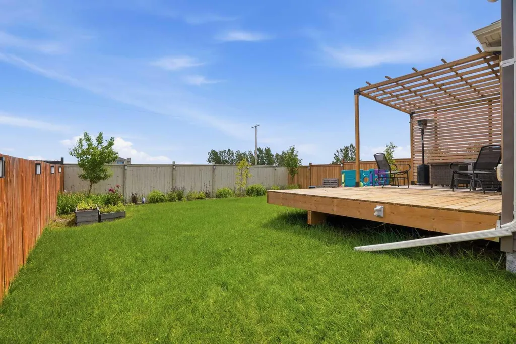 110 Drake Landing Gardens Okotoks AB T1S 0P9