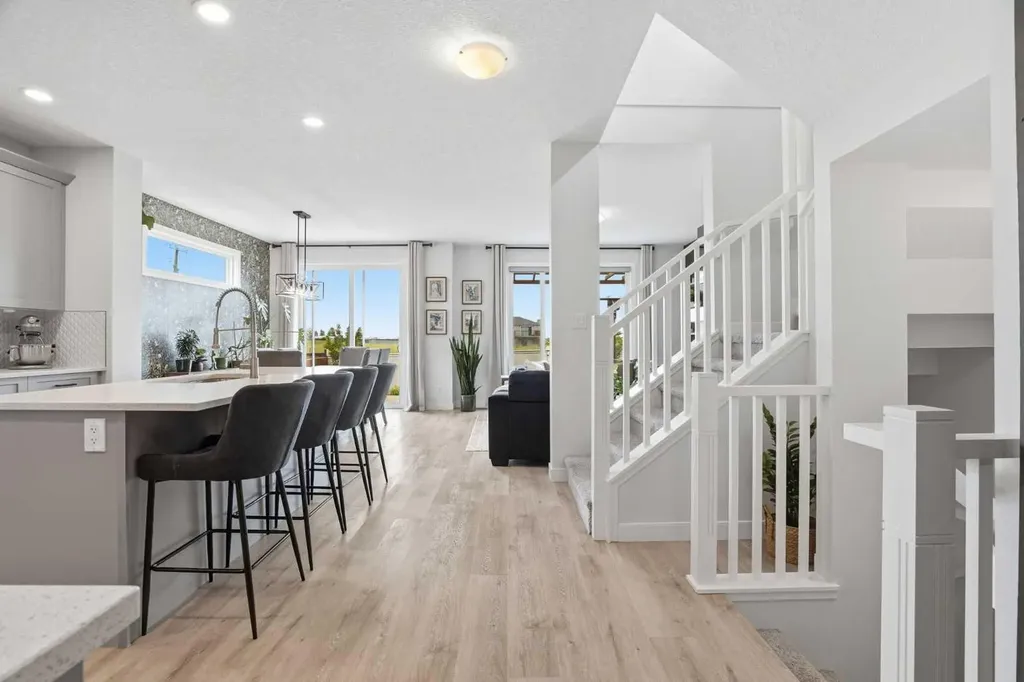 110 Drake Landing Gardens Okotoks AB T1S 0P9