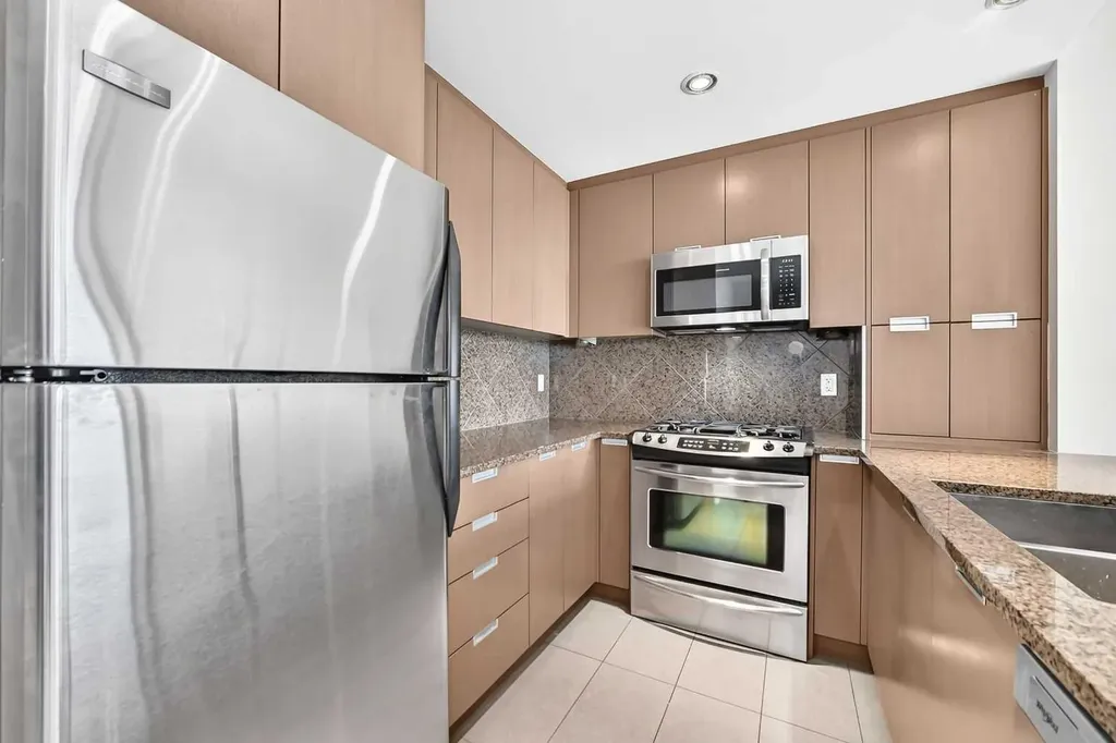 99 Spruce Place SW Calgary AB T3C3X7