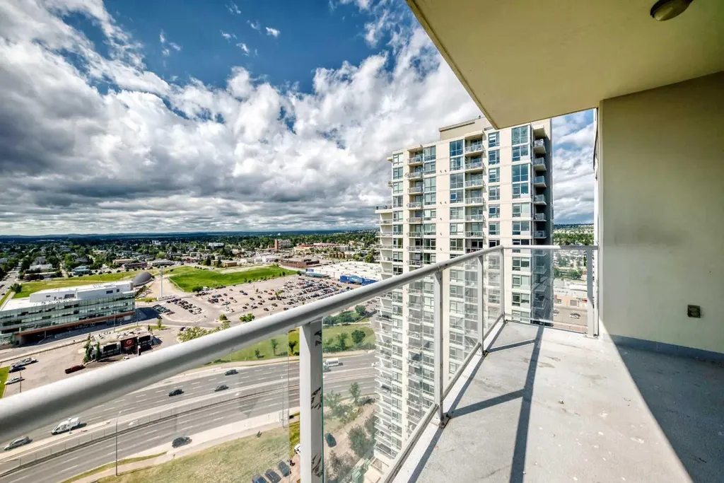 99 Spruce Place SW Calgary AB T3C3X7
