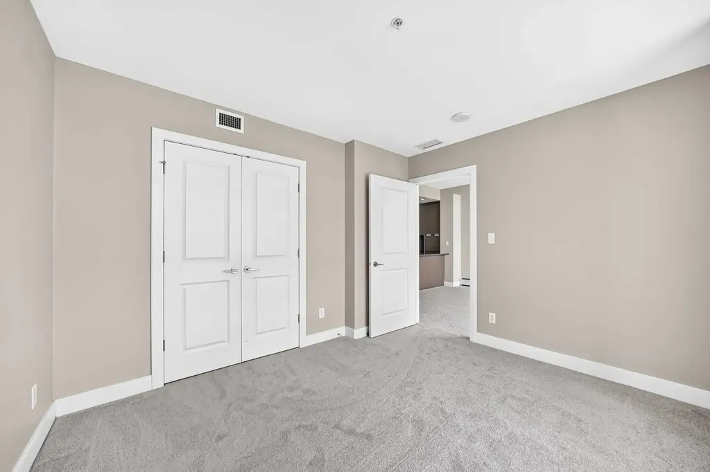 99 Spruce Place SW Calgary AB T3C3X7