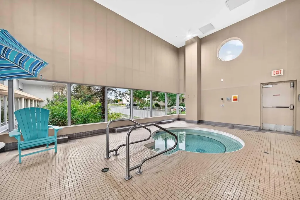 99 Spruce Place SW Calgary AB T3C3X7