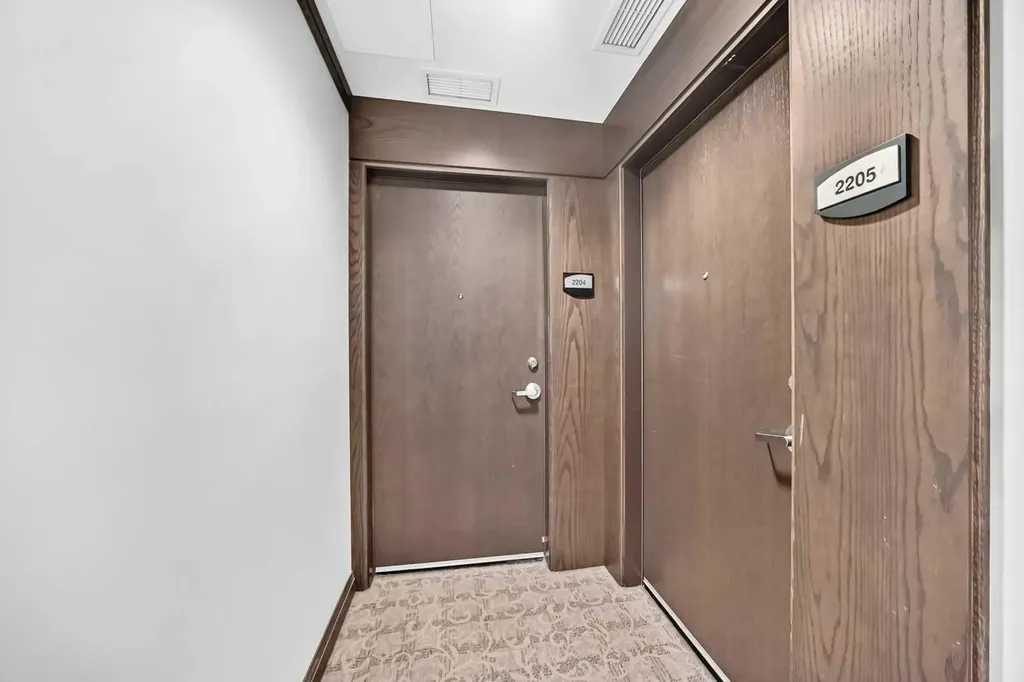 99 Spruce Place SW Calgary AB T3C3X7