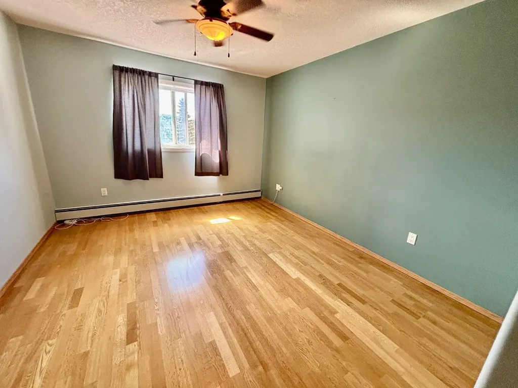 228 Pembina Avenue Hinton AB T7V 0A5