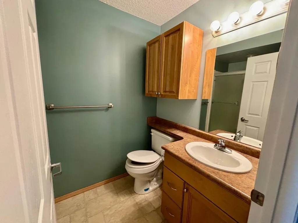 228 Pembina Avenue Hinton AB T7V 0A5