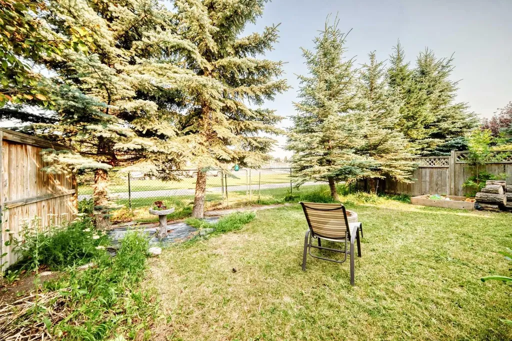 32 Cimarron Meadows Way Okotoks AB T1S1T4
