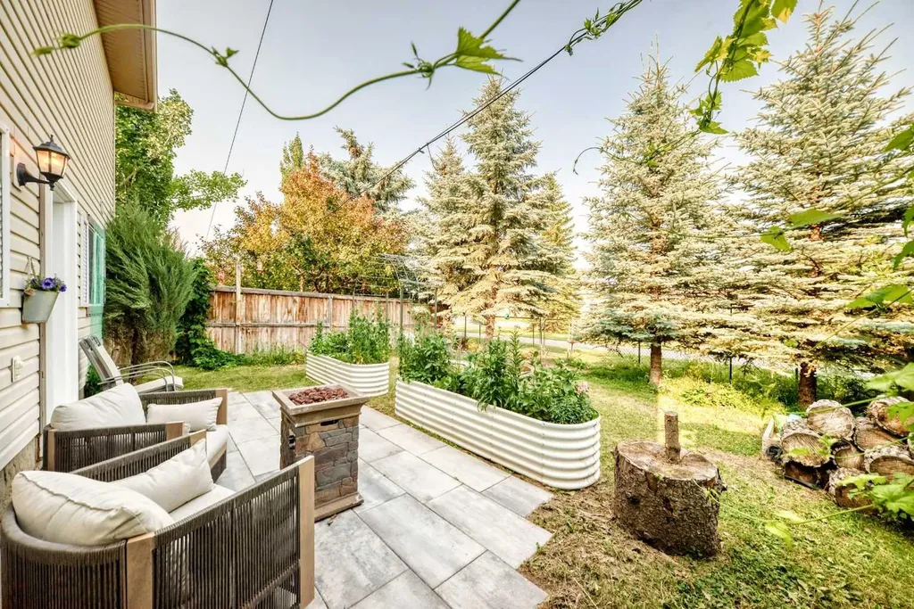 32 Cimarron Meadows Way Okotoks AB T1S1T4