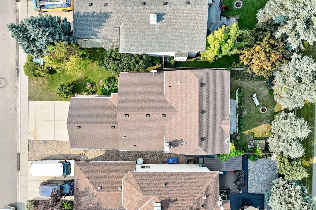 32 Cimarron Meadows Way Okotoks AB T1S1T4