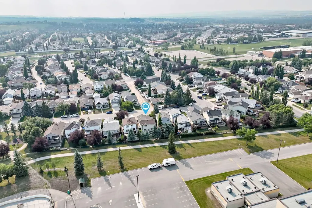 32 Cimarron Meadows Way Okotoks AB T1S1T4