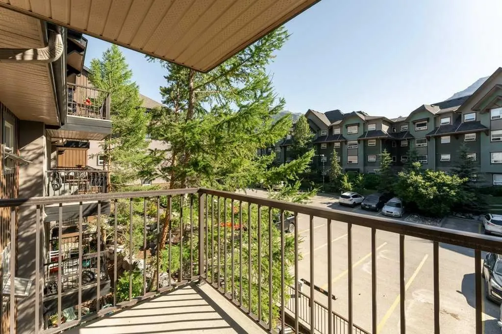 186 Kananaskis Way Canmore AB T1W 0A2