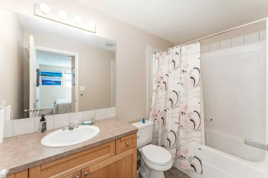 186 Kananaskis Way Canmore AB T1W 0A2