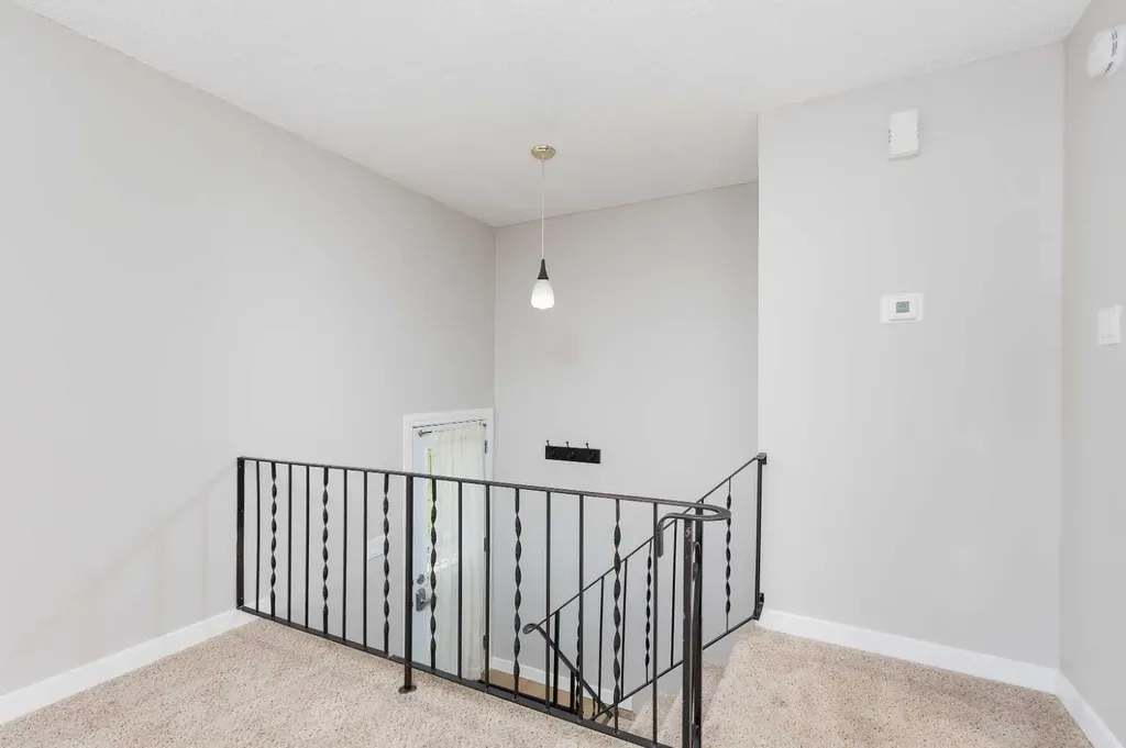 5 Acadia Road W Lethbridge AB T1K 4C1
