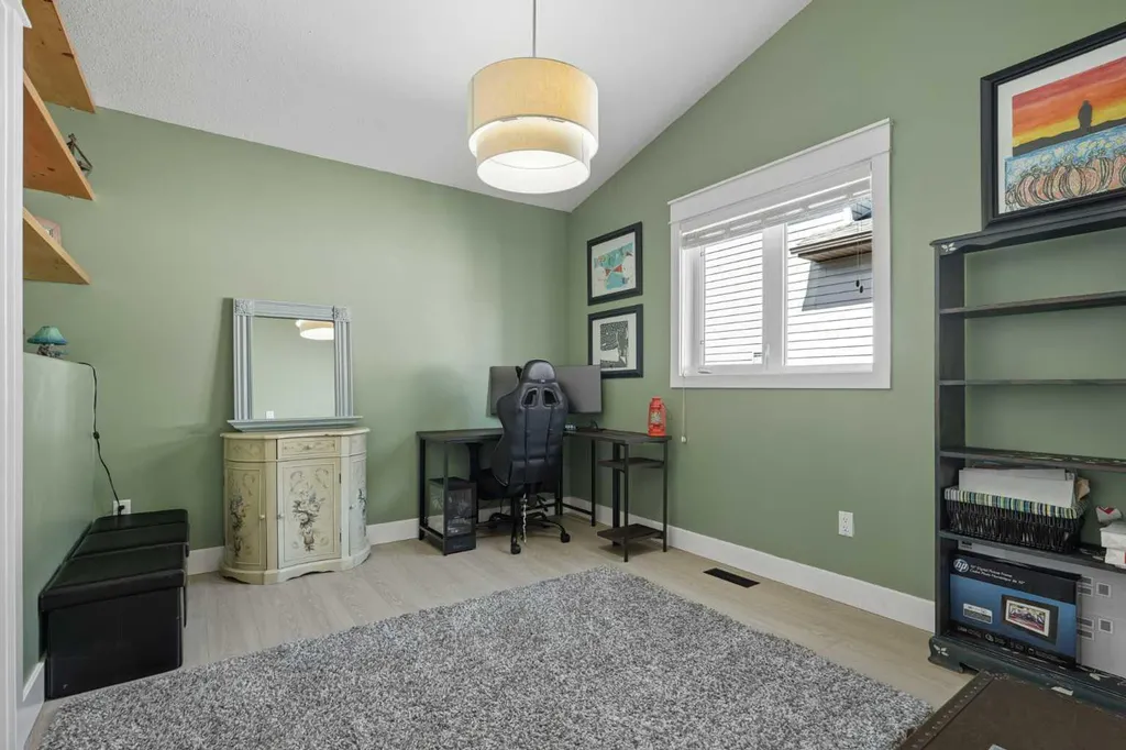 27 Firelight Way W Lethbridge AB T1J 4W1