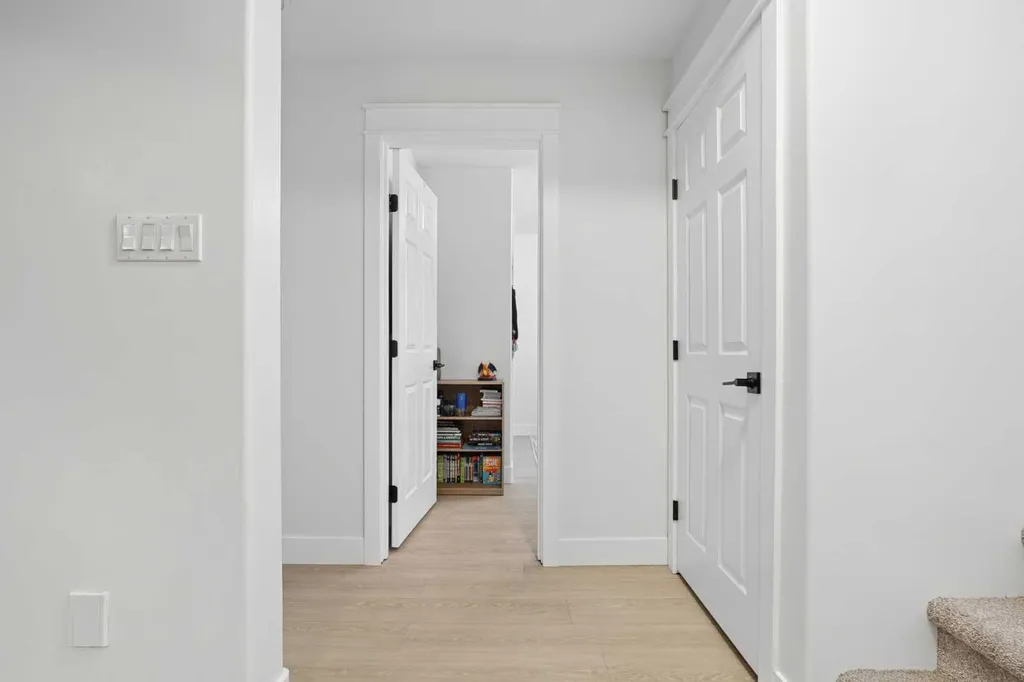 27 Firelight Way W Lethbridge AB T1J 4W1