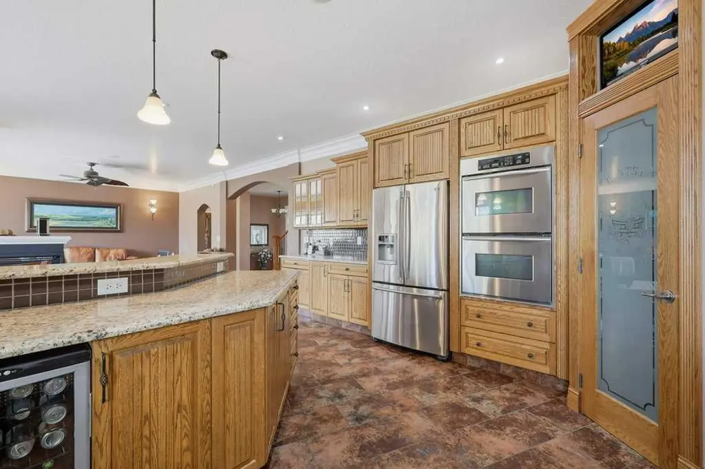 28 Oakdale Place Red Deer AB T4P 0E1