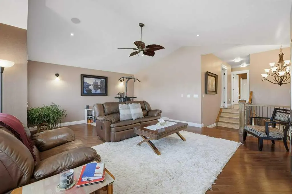 28 Oakdale Place Red Deer AB T4P 0E1