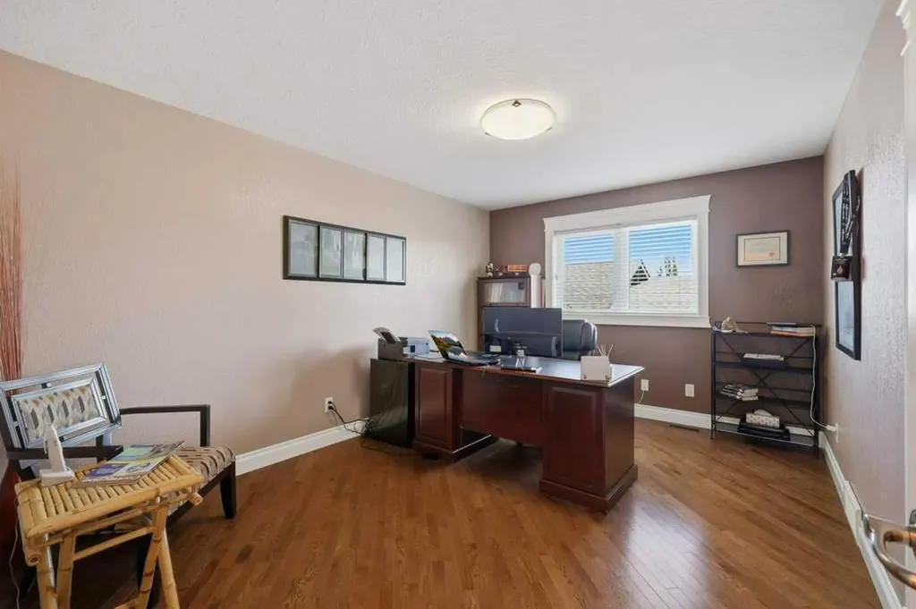 28 Oakdale Place Red Deer AB T4P 0E1
