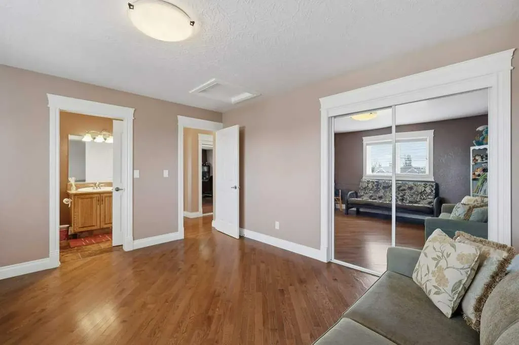 28 Oakdale Place Red Deer AB T4P 0E1
