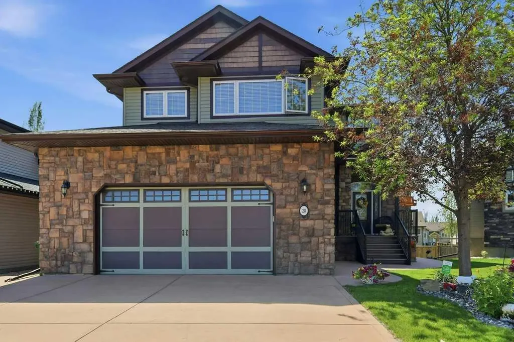 28 Oakdale Place Red Deer AB T4P 0E1