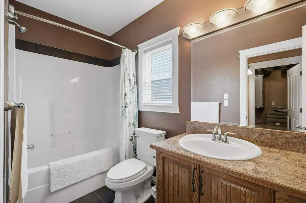 28 Oakdale Place Red Deer AB T4P 0E1
