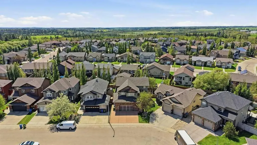 28 Oakdale Place Red Deer AB T4P 0E1