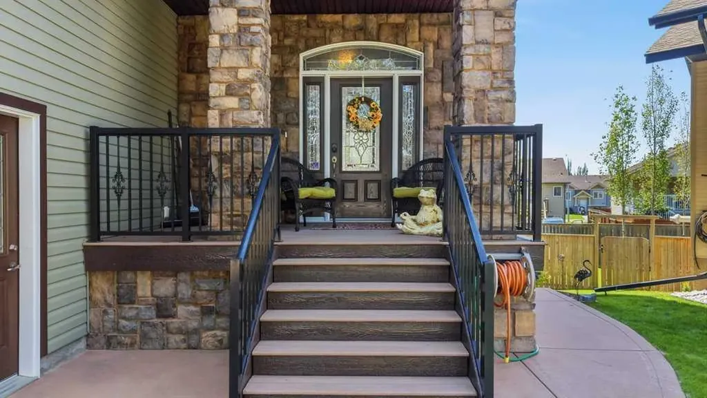28 Oakdale Place Red Deer AB T4P 0E1