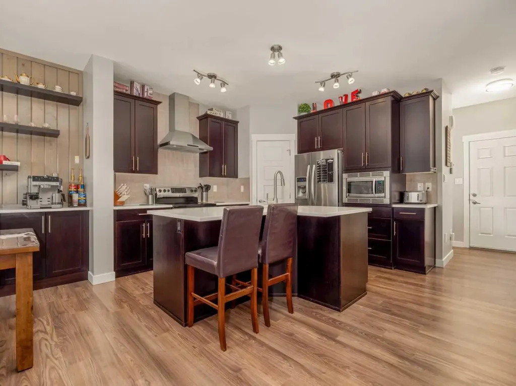 386 Moonlight Way W Lethbridge AB T1J 5K1