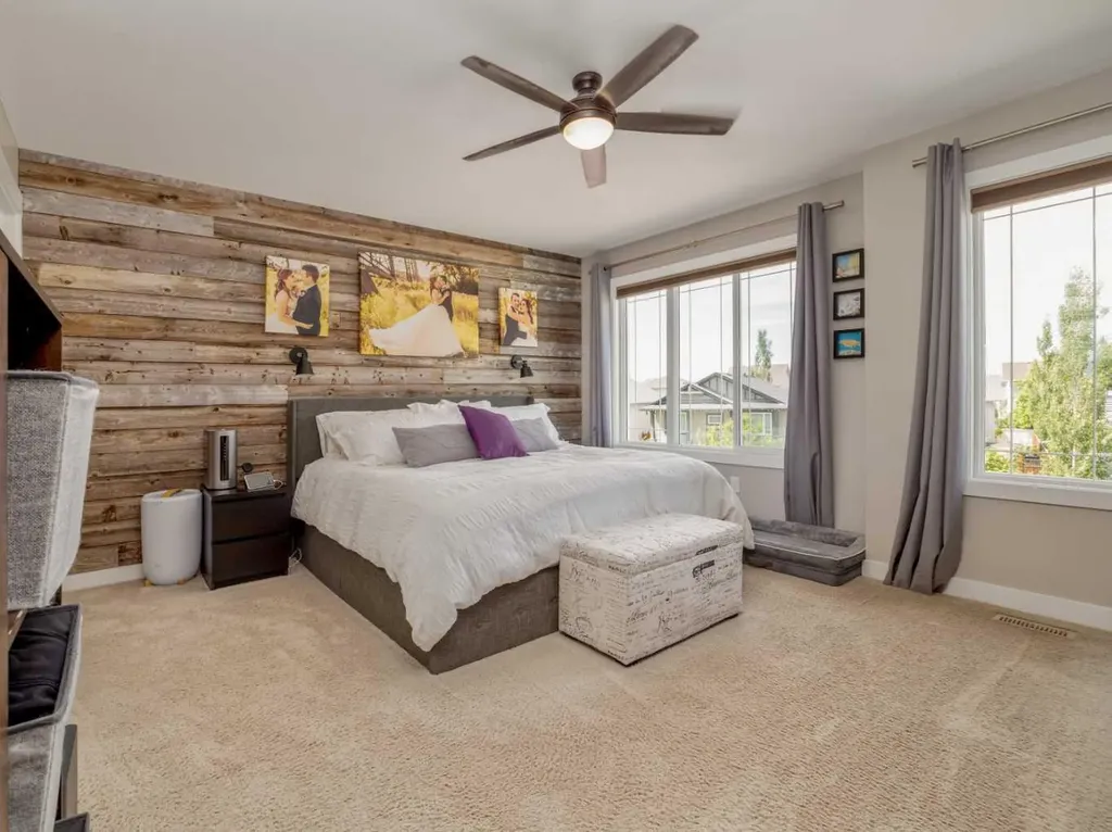 386 Moonlight Way W Lethbridge AB T1J 5K1