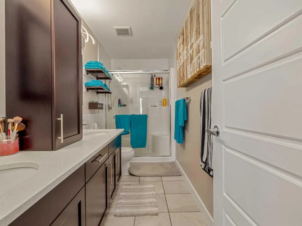 386 Moonlight Way W Lethbridge AB T1J 5K1