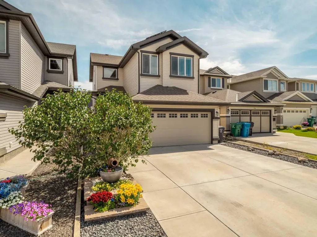 386 Moonlight Way W Lethbridge AB T1J 5K1