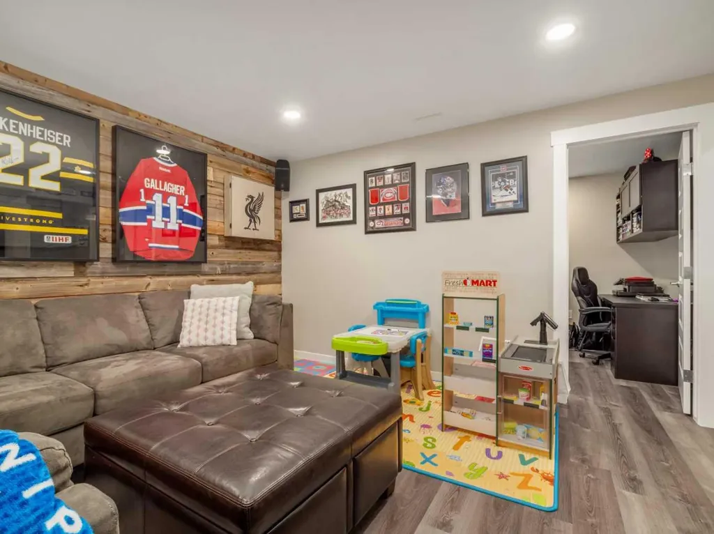 386 Moonlight Way W Lethbridge AB T1J 5K1