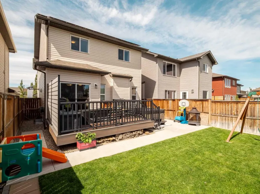 386 Moonlight Way W Lethbridge AB T1J 5K1
