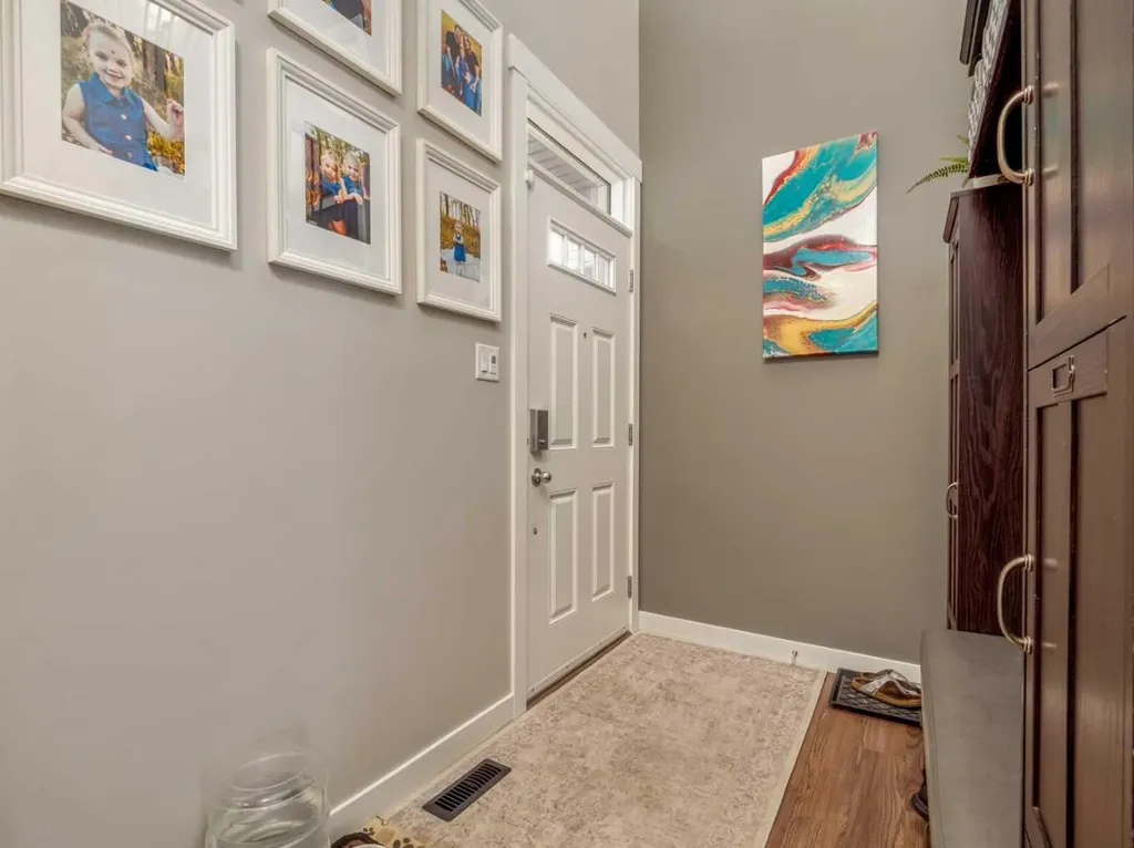386 Moonlight Way W Lethbridge AB T1J 5K1