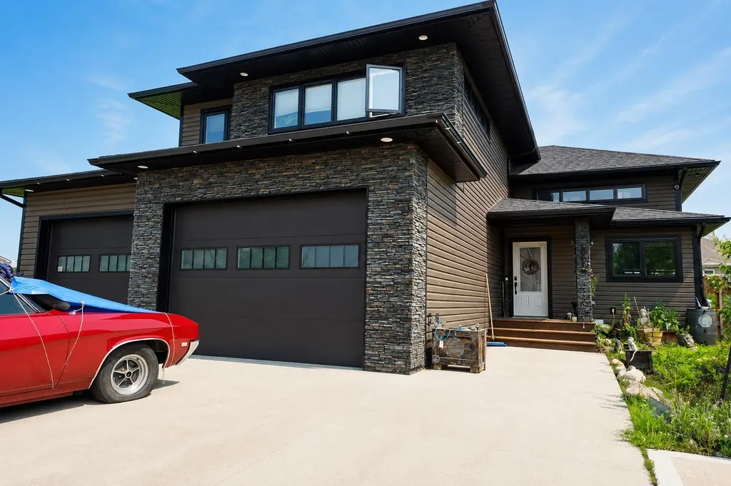 10619 84 Street Peace River AB T8S 0A6