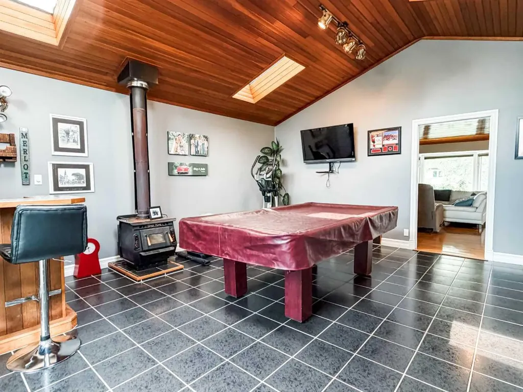 6108 41 Avenue Stettler AB T4K 1H2