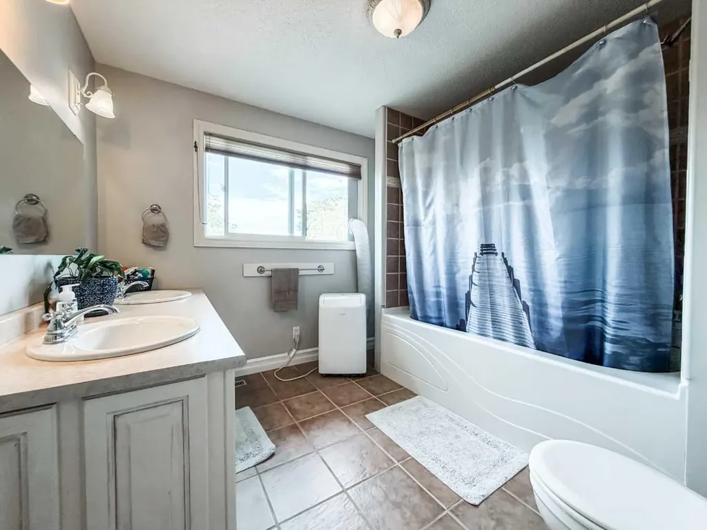 6108 41 Avenue Stettler AB T4K 1H2