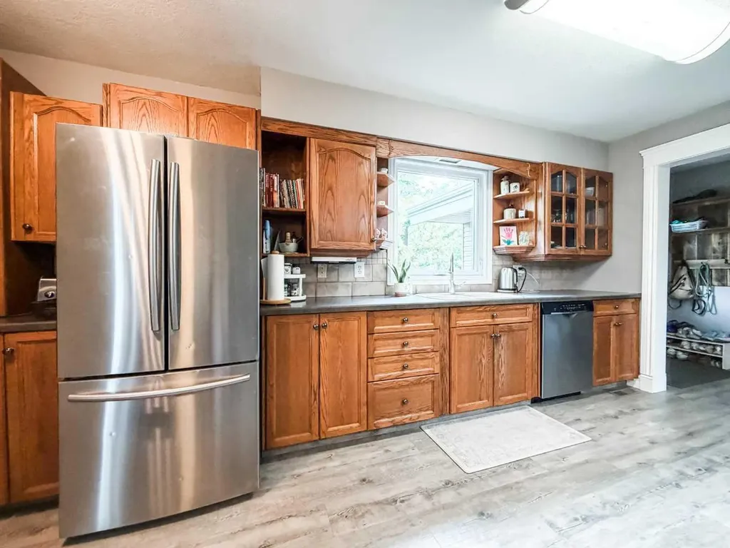 6108 41 Avenue Stettler AB T4K 1H2