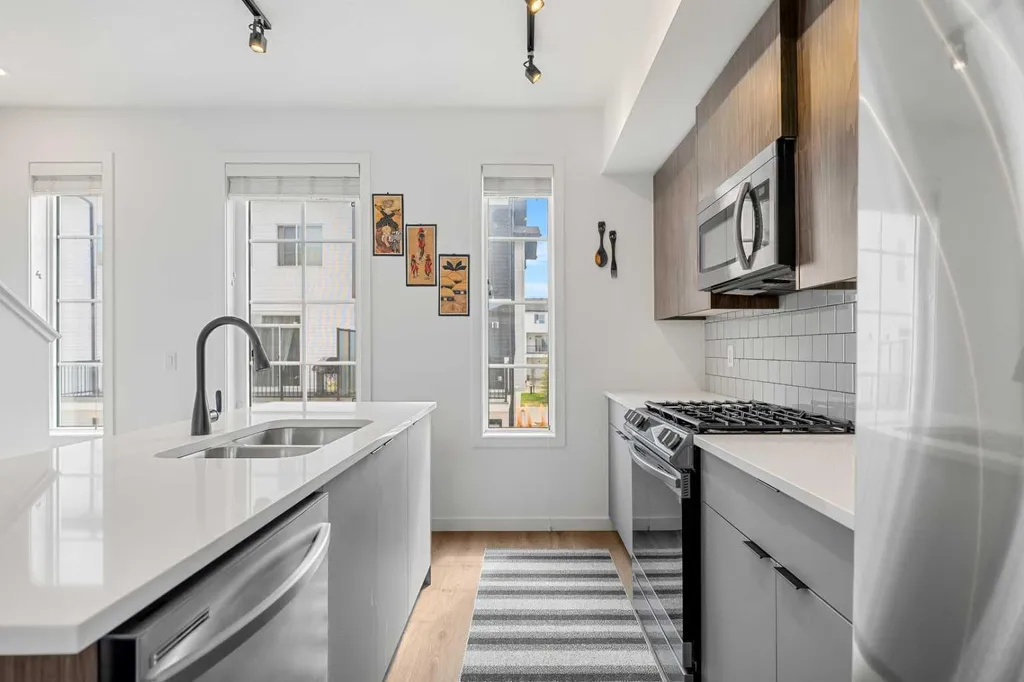 85 Walgrove Common SE Calgary AB T2X 4C2
