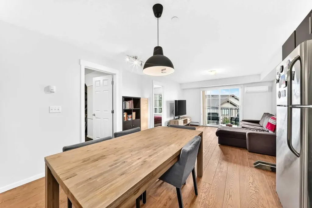755 Copperpond Boulevard SE Calgary AB T2Z 4R2