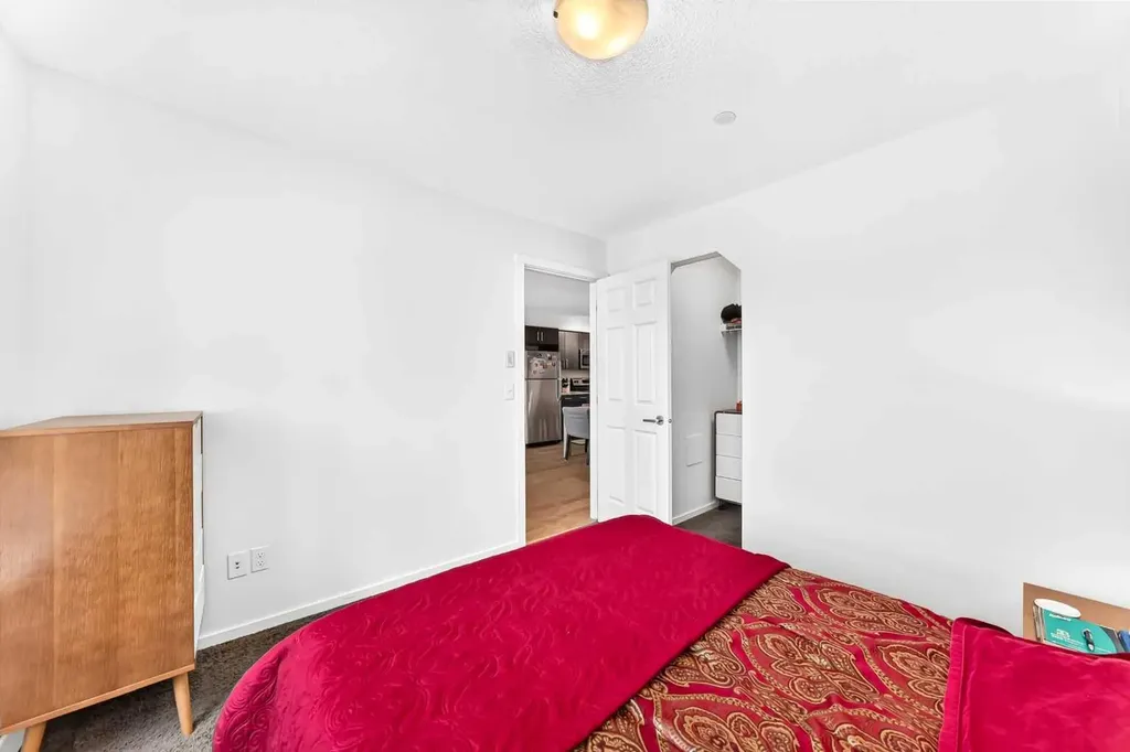 755 Copperpond Boulevard SE Calgary AB T2Z 4R2