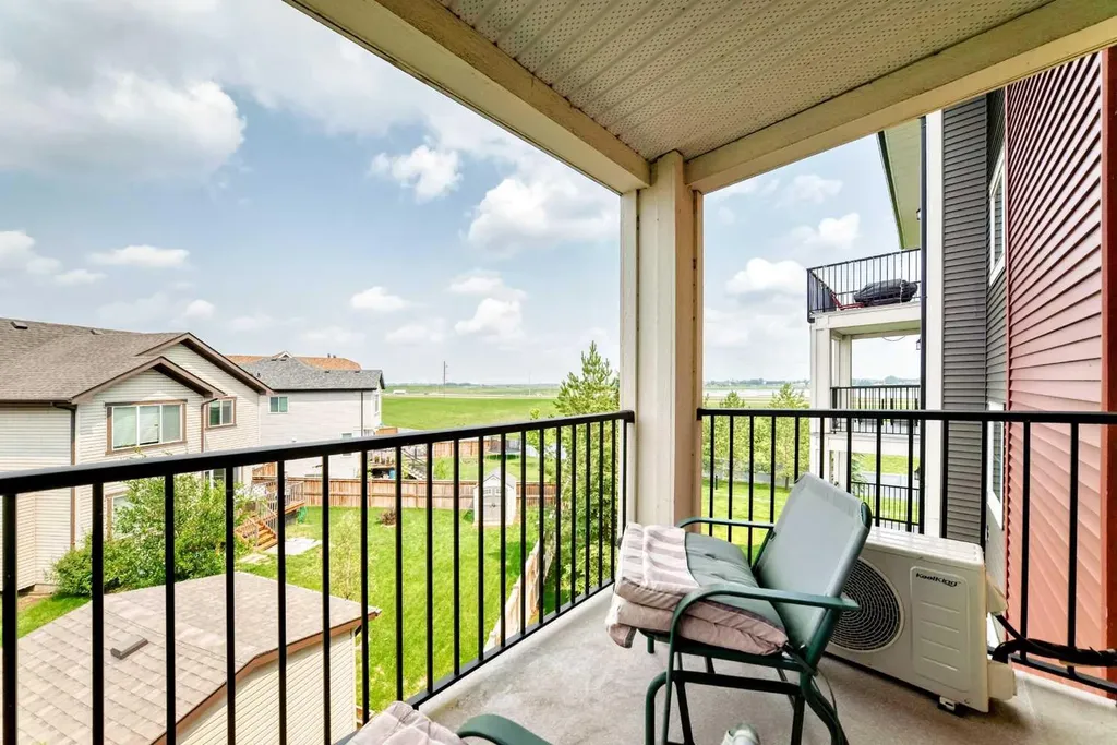 755 Copperpond Boulevard SE Calgary AB T2Z 4R2