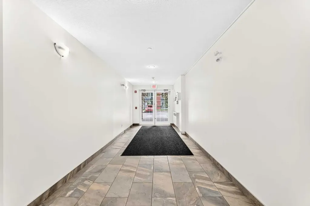 755 Copperpond Boulevard SE Calgary AB T2Z 4R2