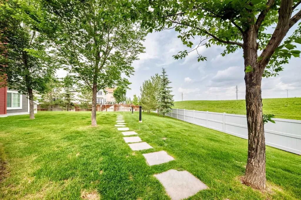755 Copperpond Boulevard SE Calgary AB T2Z 4R2