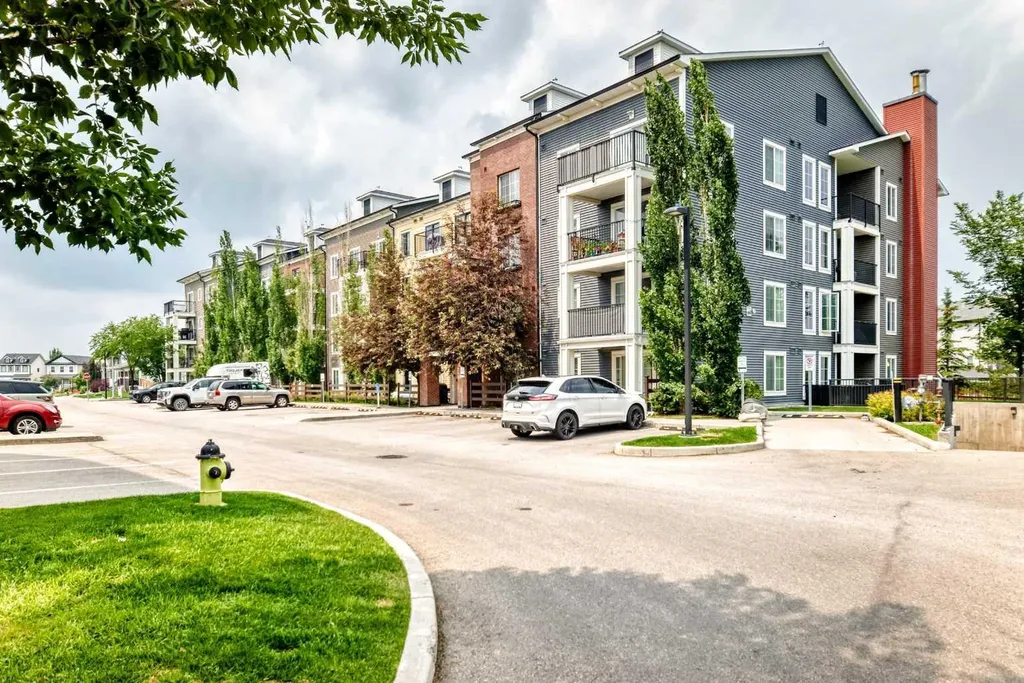 755 Copperpond Boulevard SE Calgary AB T2Z 4R2
